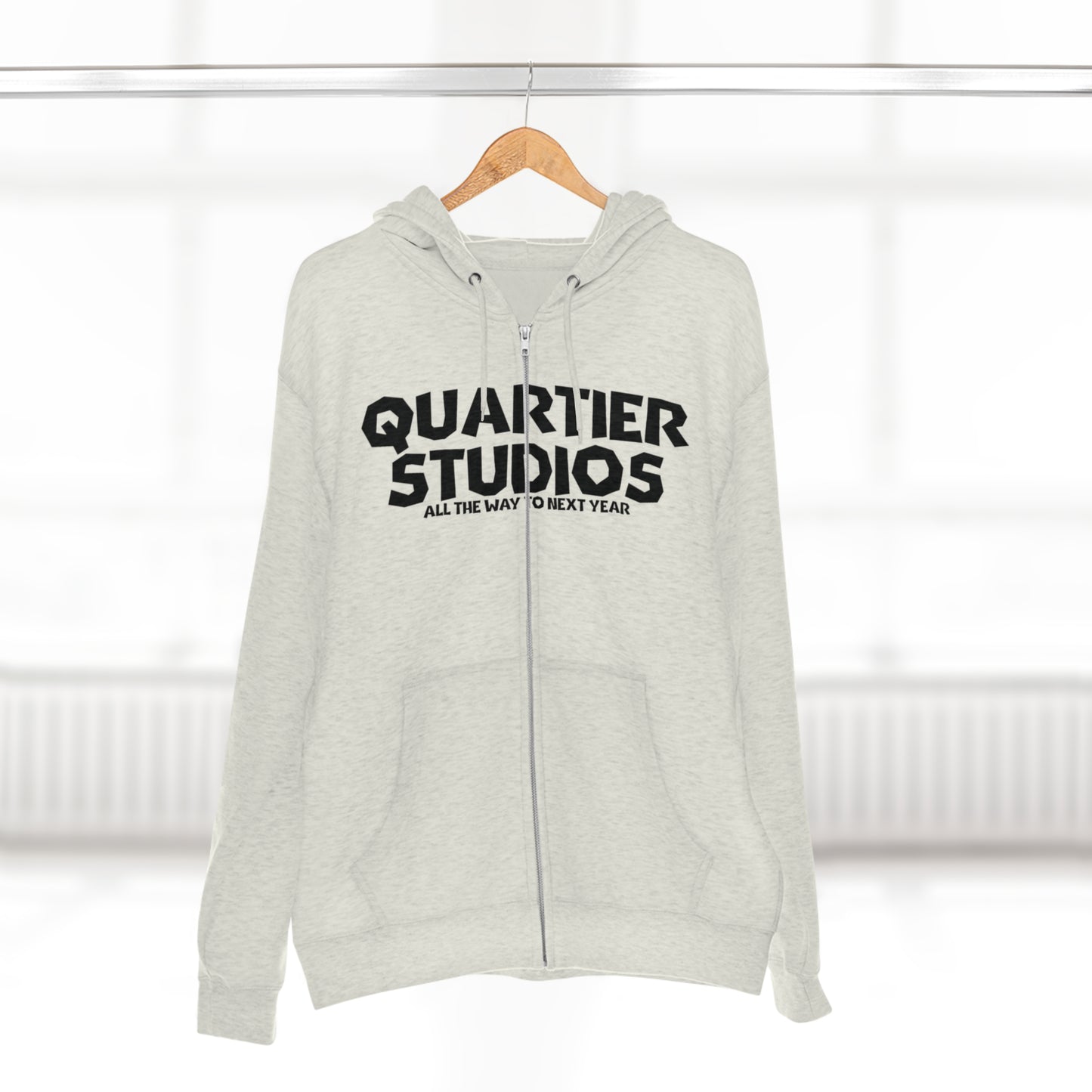 Quartier Studios "MEMBERS" zip up
